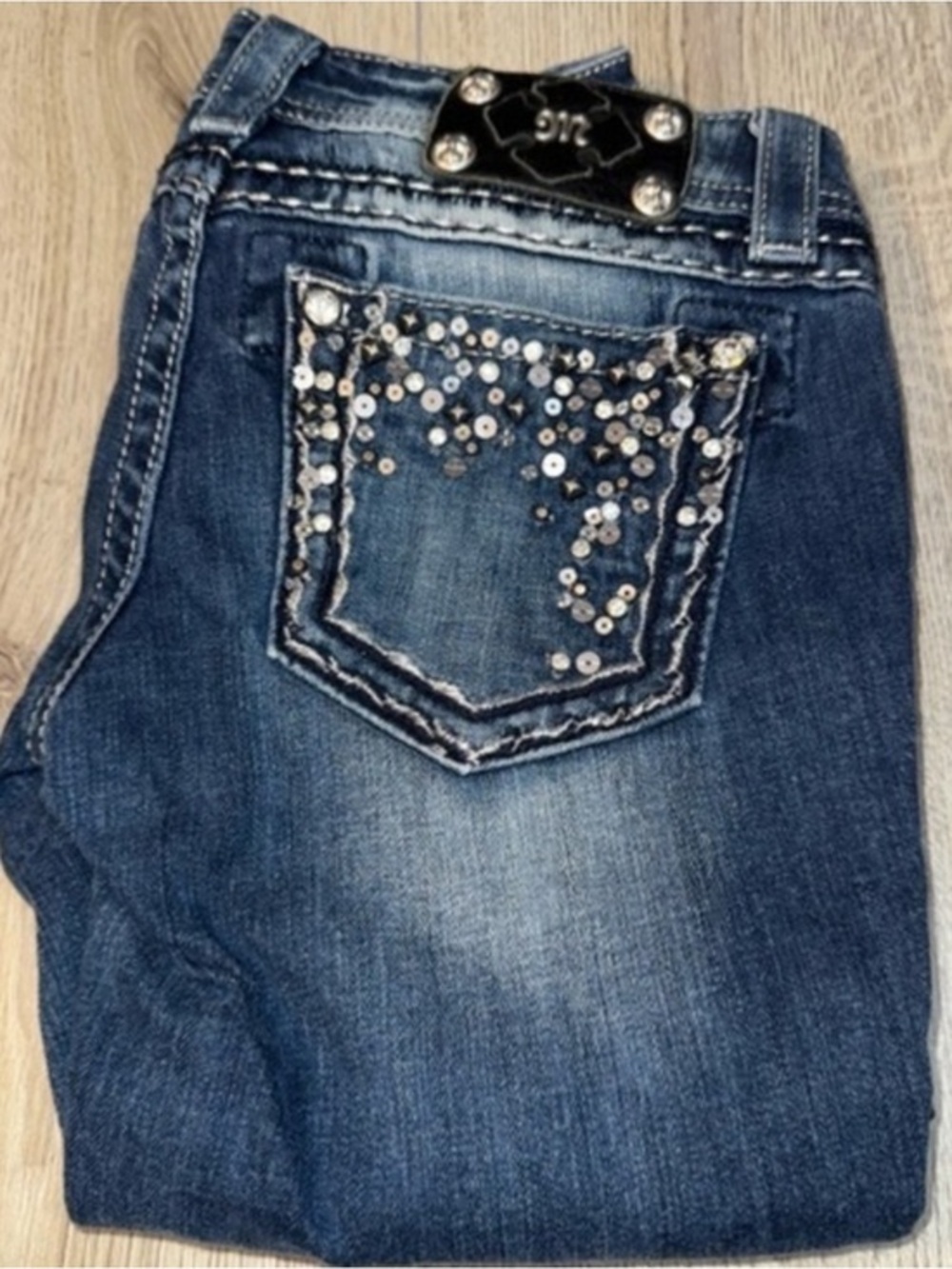 Miss Me Dark Blue Sequin Pocket Cropped Jeans crop capri denim